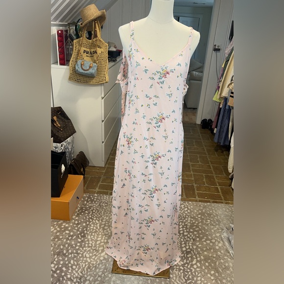 Billabong Dress. NWT - Picture 1 of 5